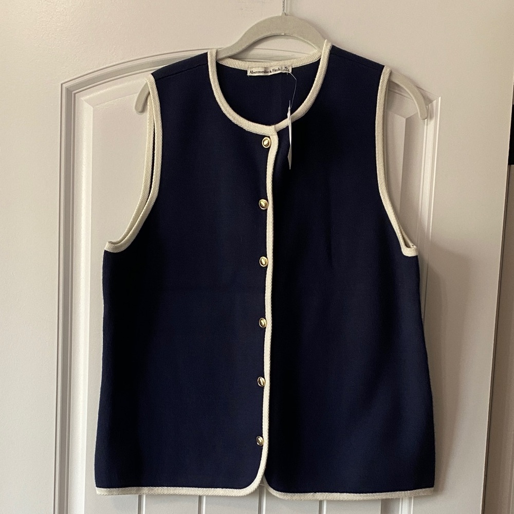 NWT Abercrombie & Fitch sweater vest XL